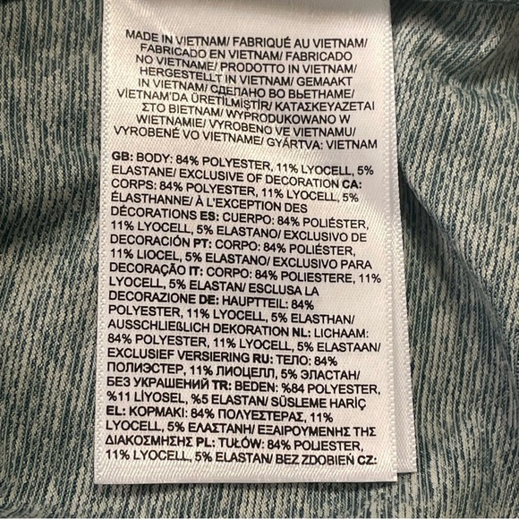 THE NORTH FACE EA Dawndream Relaxed Short Sleeve in Goblin Blue Heather - Picture 5 of 8